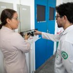 Nayara Maksoud usa SES-AM e firma contrato de R$ 4 milhões em manutenção predial