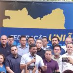 Após se declarar “independente”, Amom faz a primeira foto com Omar Aziz e Silas Câmara