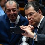 Professores acusam Roberto Cidade de repetir Wilson e manter crise na Seduc: ‘exatamente igual’