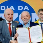 Dino derruba decisão de Mendonça e manda reintegrar diretor-geral da Polícia Federal